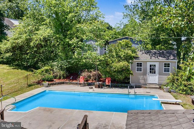9836 HARFORD RD, Parkville, MD 21234