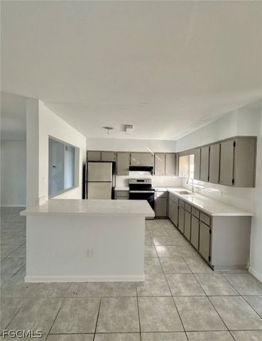 102 Leeland Heights BLVD W, Lehigh Acres, FL 33936