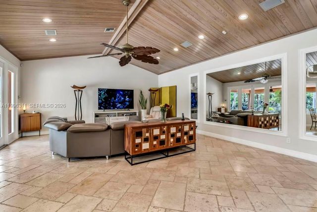 5328 E Leitner Drive, Coral Springs, FL 33067