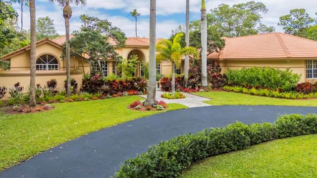 5328 E Leitner Drive, Coral Springs, FL 33067