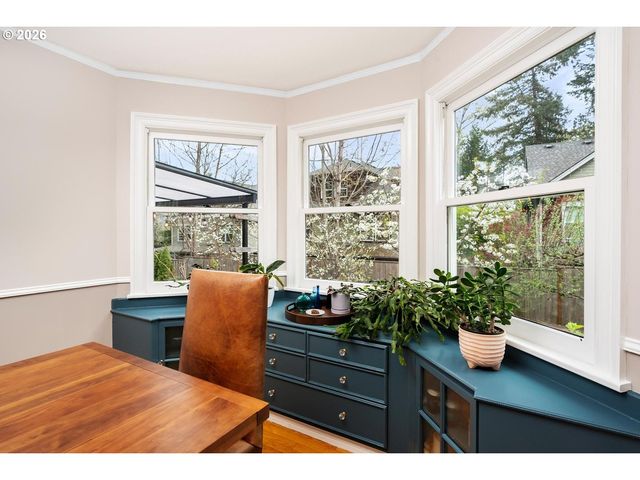 8952 Sw 25TH Ave, Portland, OR 97219