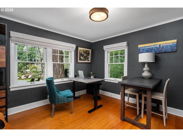 8952 Sw 25TH Ave, Portland, OR 97219