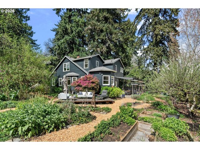 8952 Sw 25TH Ave, Portland, OR 97219
