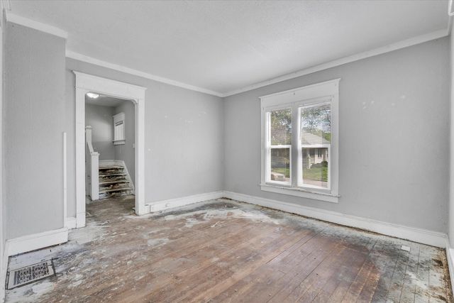 706 N Howell Street, Davenport, IA 52802