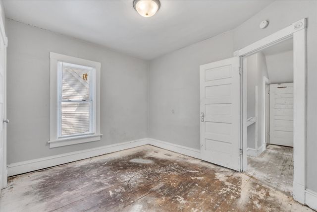 706 N Howell Street, Davenport, IA 52802