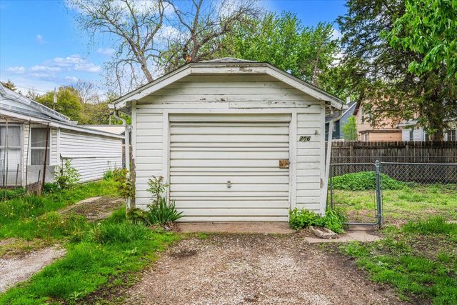 706 N Howell Street, Davenport, IA 52802