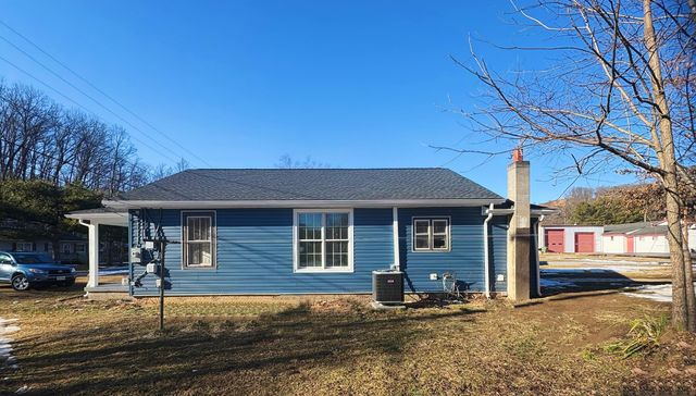 1473 TENTH ST, Waynesboro, VA 22980