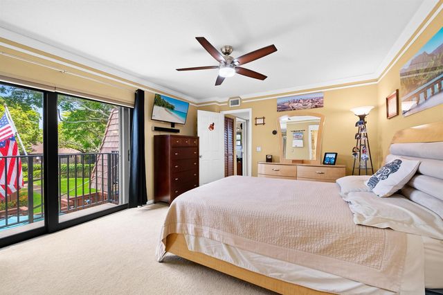 2512 SW 15th Street, Deerfield Beach, FL 33442