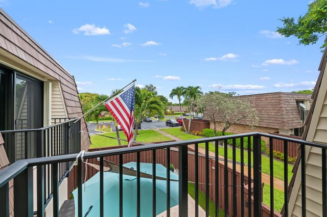 2512 SW 15th Street, Deerfield Beach, FL 33442