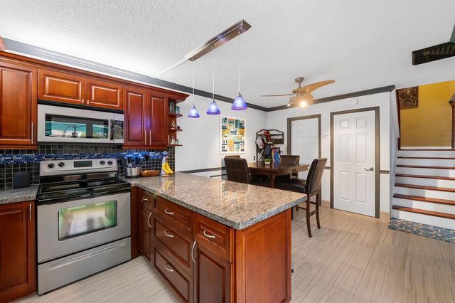 2512 SW 15th Street, Deerfield Beach, FL 33442