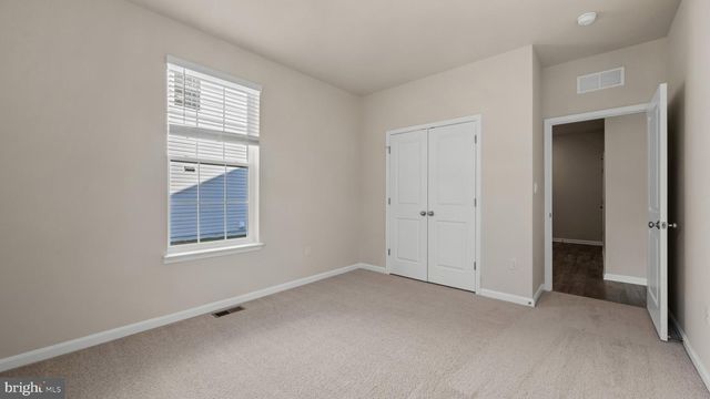 6 COMES RIDGE CT, Rosedale, MD 21237