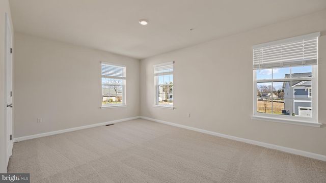 6 COMES RIDGE CT, Rosedale, MD 21237