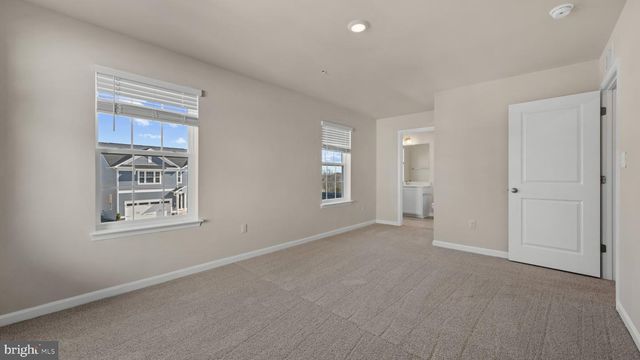 6 COMES RIDGE CT, Rosedale, MD 21237