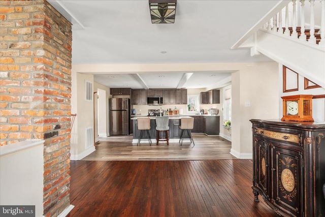 445 ASH ST, Strasburg, VA 22657