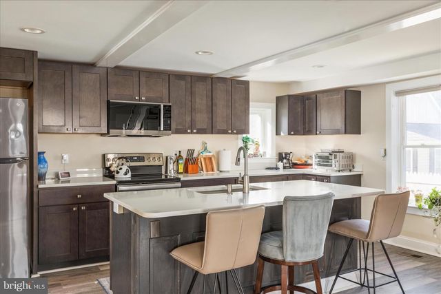 445 ASH ST, Strasburg, VA 22657