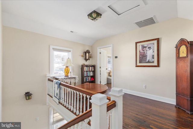 445 ASH ST, Strasburg, VA 22657