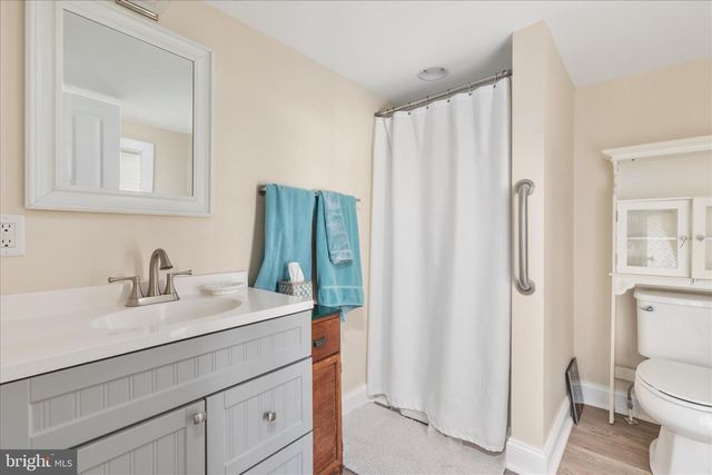 445 ASH ST, Strasburg, VA 22657