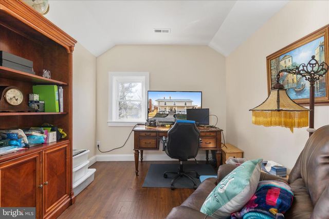 445 ASH ST, Strasburg, VA 22657