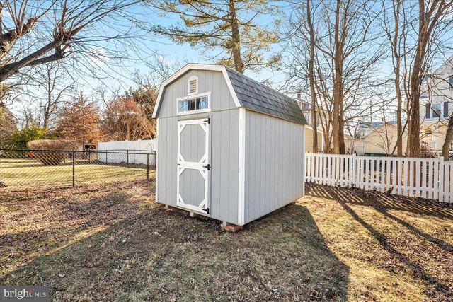 445 ASH ST, Strasburg, VA 22657