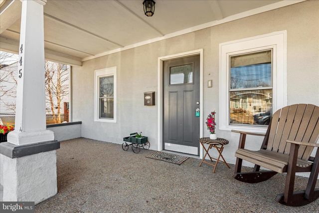 445 ASH ST, Strasburg, VA 22657