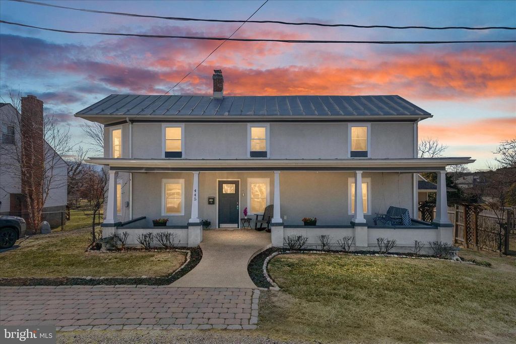 Image 1 of property listing at 445 ASH ST, Strasburg, VA 22657