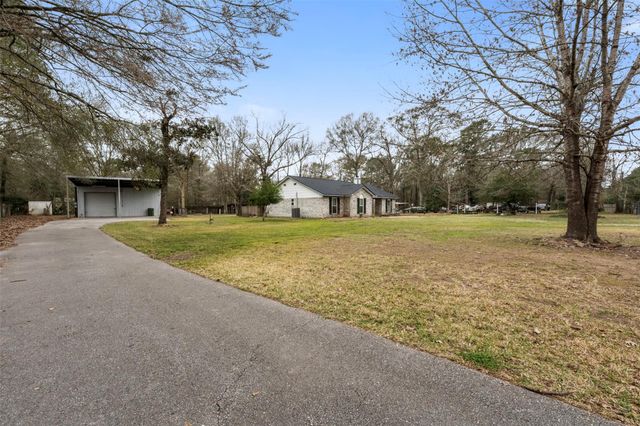 353 Wild Oak Drive, Huffman, TX 77336
