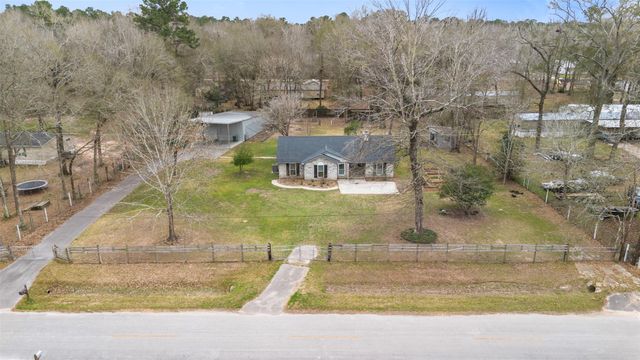 353 Wild Oak Drive, Huffman, TX 77336