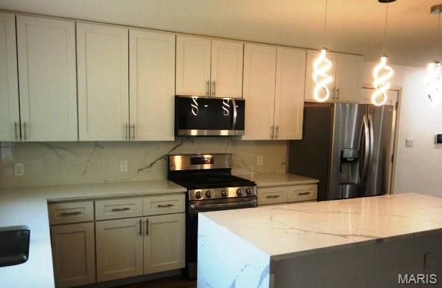 11720 Sheffield Drive, Florissant, MO 63033