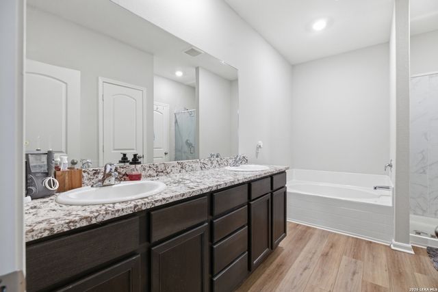 9142 Canvas Run, Converse, TX 78109