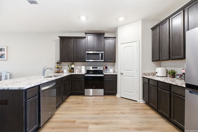 9142 Canvas Run, Converse, TX 78109