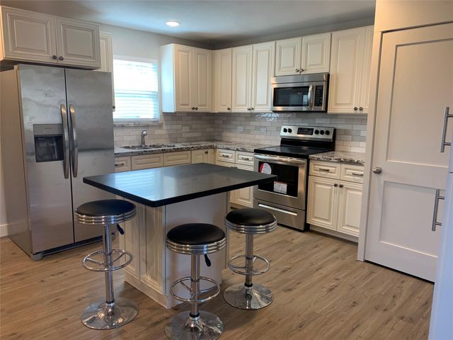 1210 Ave M Rear, Galveston, TX 77550