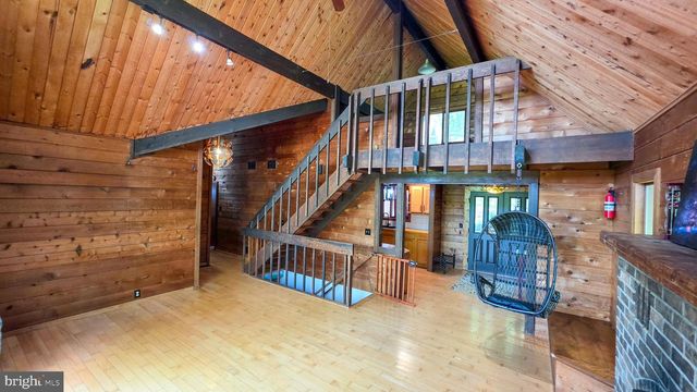 3548 RIDGE RD, Glen Rock, PA 17327