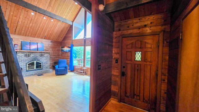 3548 RIDGE RD, Glen Rock, PA 17327