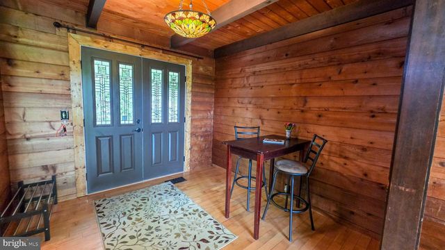 3548 RIDGE RD, Glen Rock, PA 17327