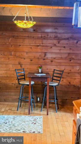 3548 RIDGE RD, Glen Rock, PA 17327