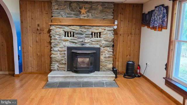 3548 RIDGE RD, Glen Rock, PA 17327