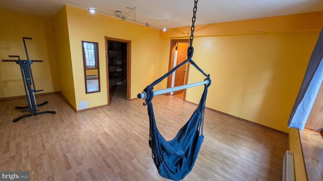 3548 RIDGE RD, Glen Rock, PA 17327