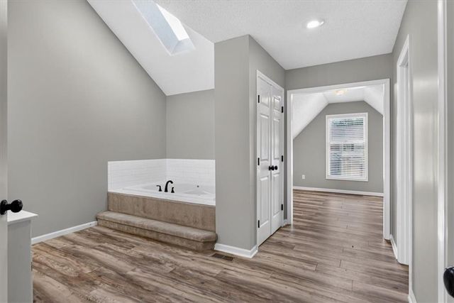 1037 SW Sunflower Drive, Lee's Summit, MO 64081