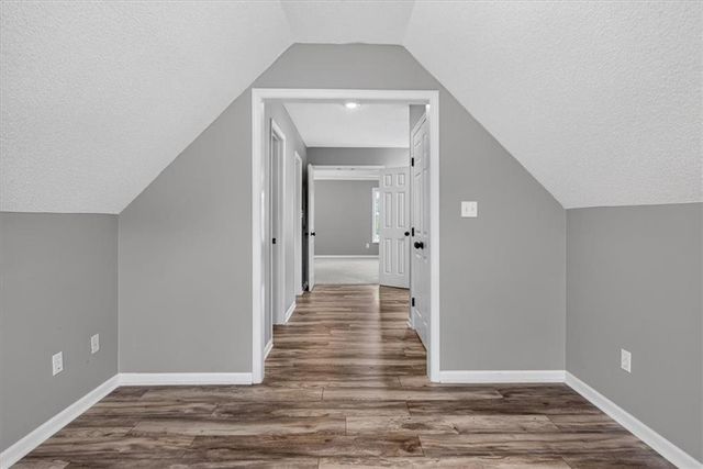 1037 SW Sunflower Drive, Lee's Summit, MO 64081