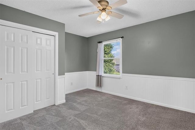 1037 SW Sunflower Drive, Lee's Summit, MO 64081