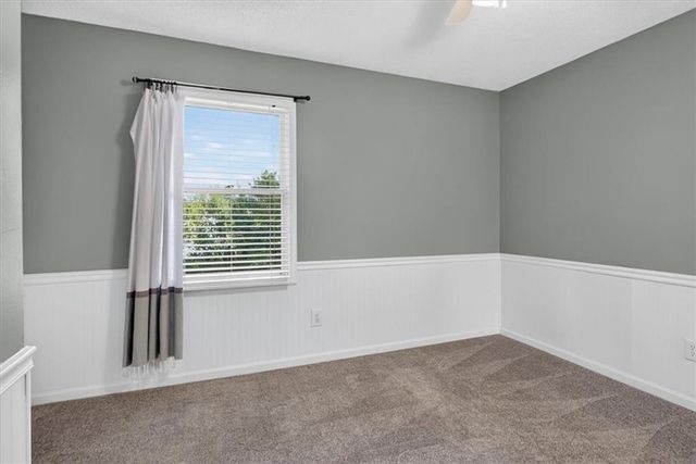1037 SW Sunflower Drive, Lee's Summit, MO 64081