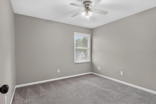 1037 SW Sunflower Drive, Lee's Summit, MO 64081