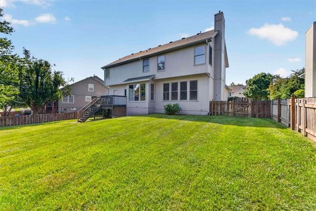 1037 SW Sunflower Drive, Lee's Summit, MO 64081
