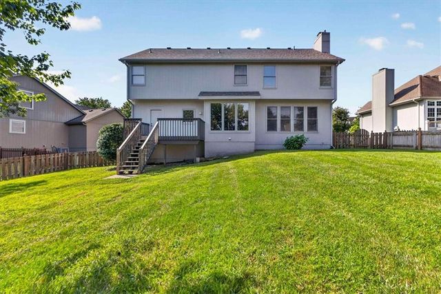 1037 SW Sunflower Drive, Lee's Summit, MO 64081