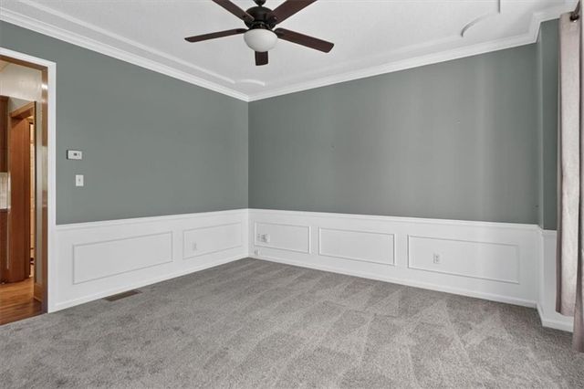 1037 SW Sunflower Drive, Lee's Summit, MO 64081