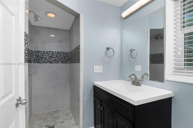 11450 Heidi Lee Lane, Fort Myers, FL 33098