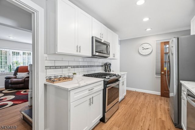 1118 Stockton Rd, Linden City, NJ 07036