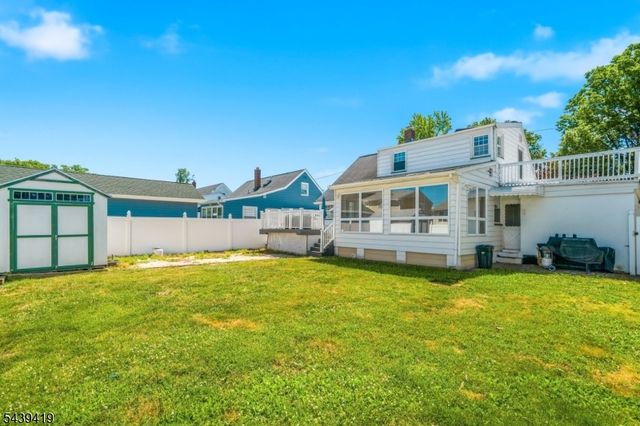 1118 Stockton Rd, Linden City, NJ 07036