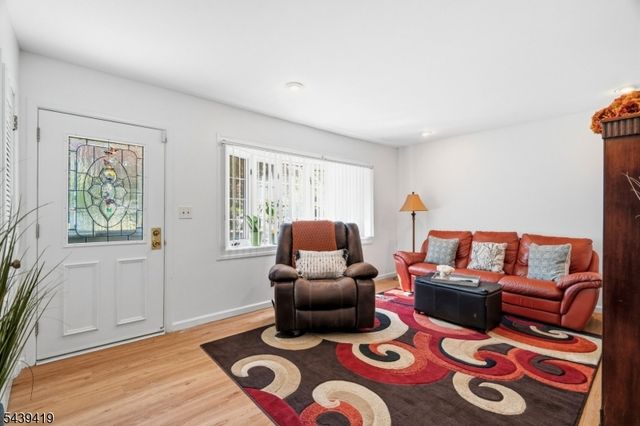 1118 Stockton Rd, Linden City, NJ 07036
