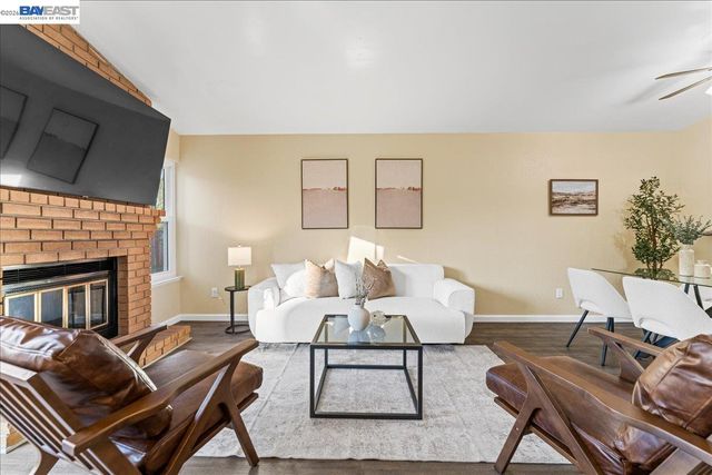 176 Bedford, Hercules, CA 94547